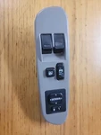 05-06 Toyota Tundra SR5 Extra Cab Driver Side Front Door Master Switch. Fixed Price $55.00.