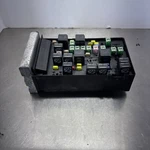 03-07 Chrysler T&c Totally Integrated Power Module Fuse Box Tipm 05144506. Fixed Price $45.00.