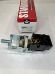 Standard Motor Products Headlight Switch For 1991-1994 Lincoln Town Car DS-615. Fixed Price $59.99.