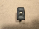 Land Rover Discovery Radio Volume Up Switch AMR3741. Fixed Price $11.24.