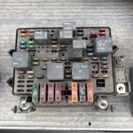 2001-2002 Chevy Gmc 2500HD 3500 LB7 Duramax Underhood Fuse Box Dt 15328827-03. Fixed Price $65.00.